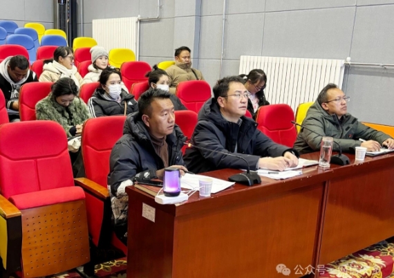 安多县召开第十三批驻村工作第九次推进会.png