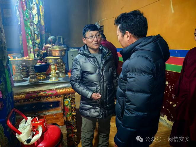 巴桑顿珠深入白日寺督导检查近期各项重点工作.png